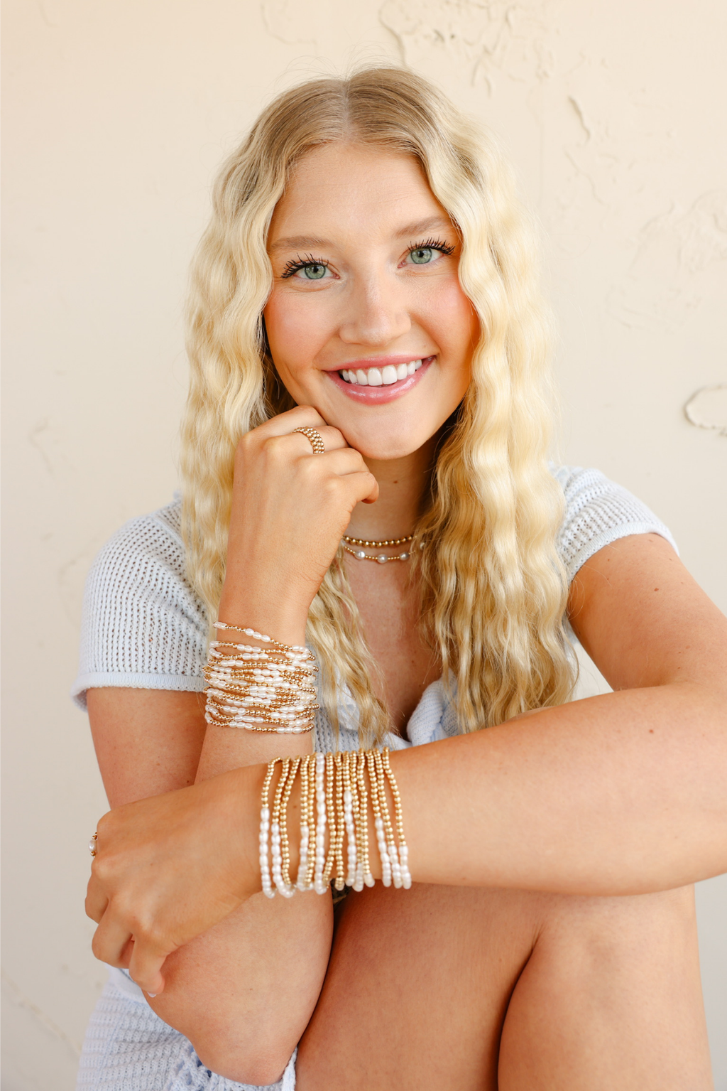 Alli Pearl Bracelet in Gold: Standard 6.75 Inch