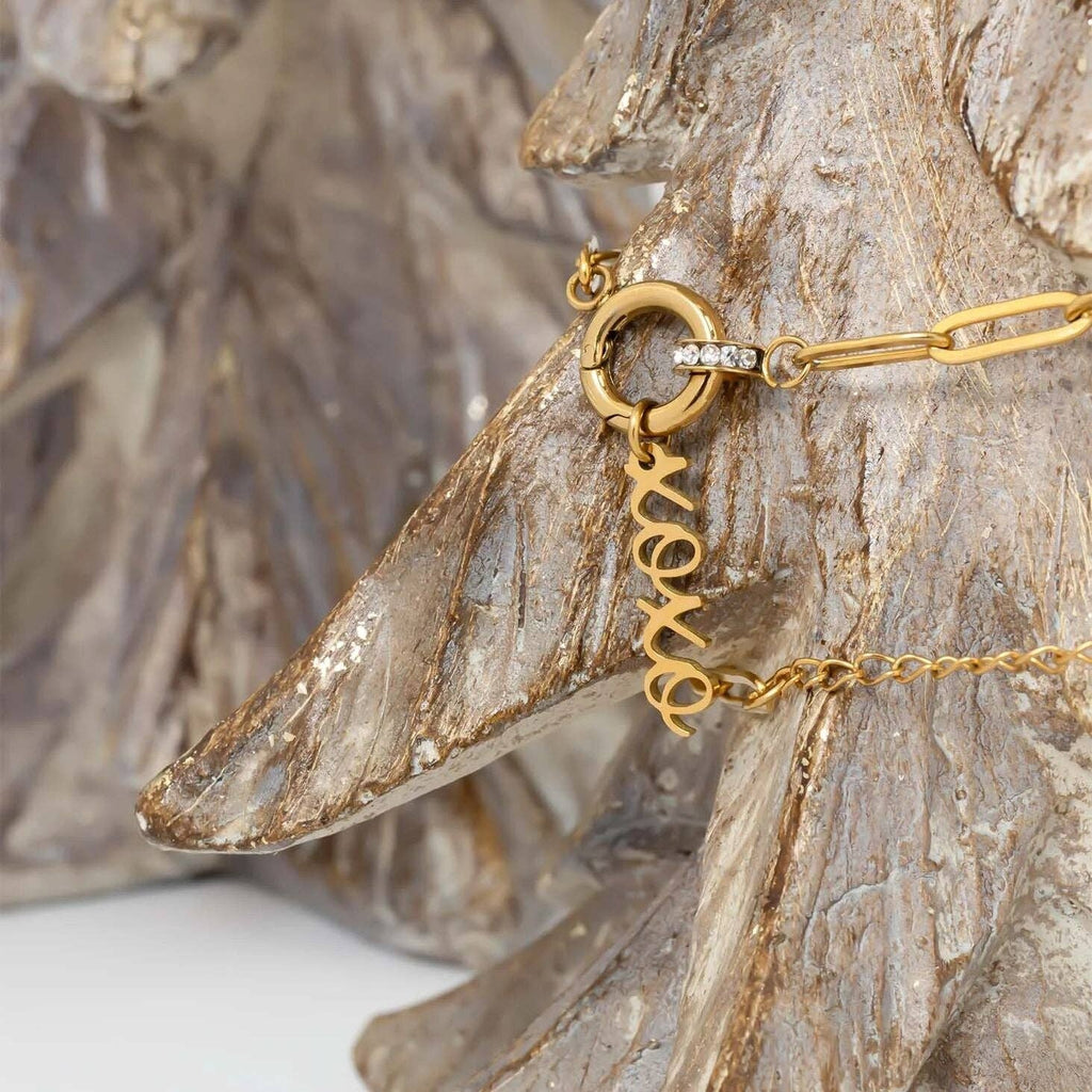 XOXO Charm - C242