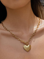 Gold Large Ribbed Heart Necklace - N83