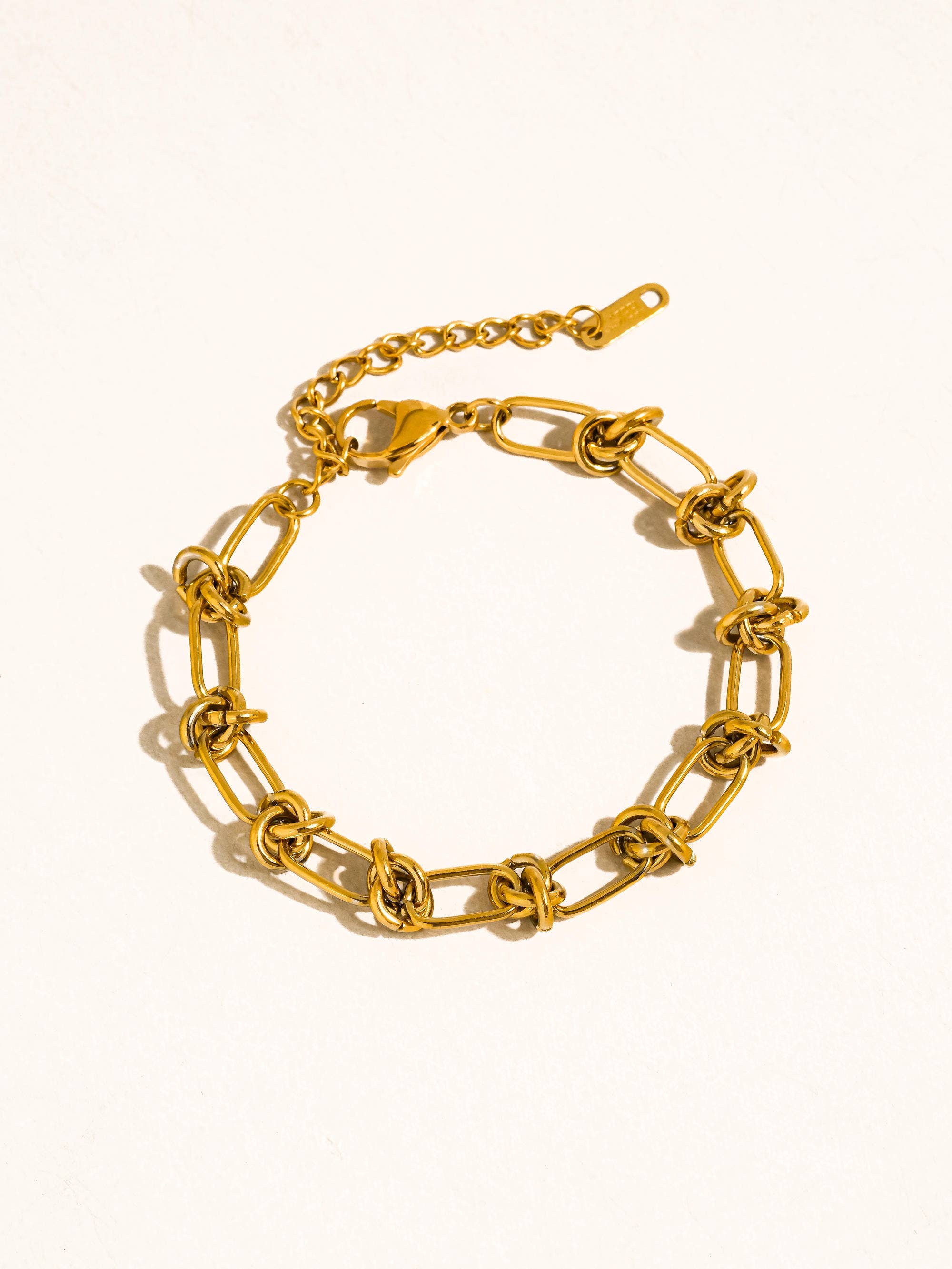 Nivra Knot Chain Bracelet - SS25
