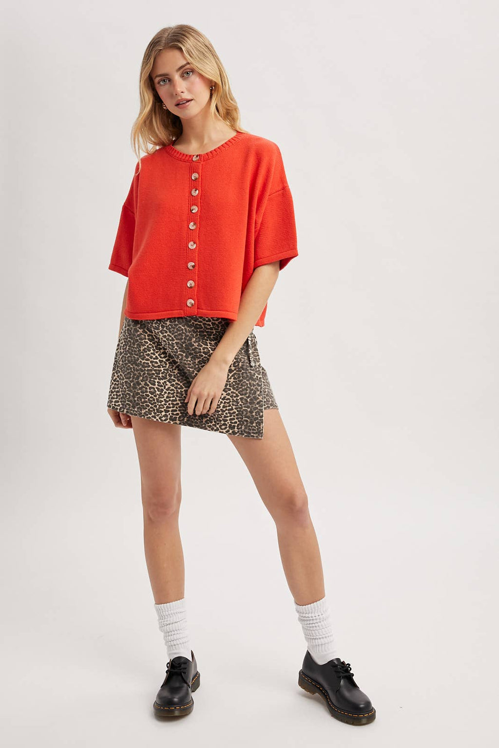 BUTTON-UP SWEATER KNIT TOP / taupe
