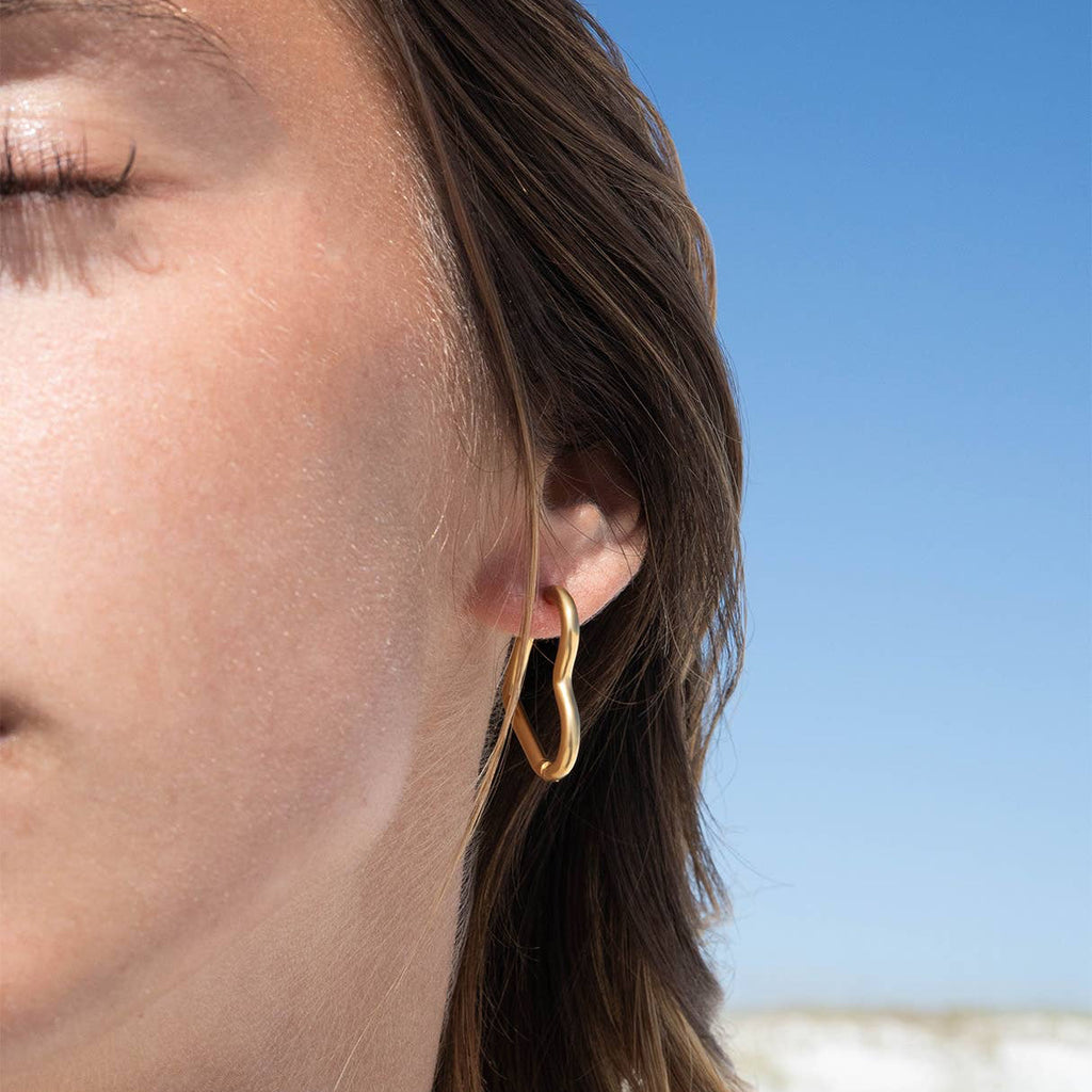 Heart Hoop Earrings: E71