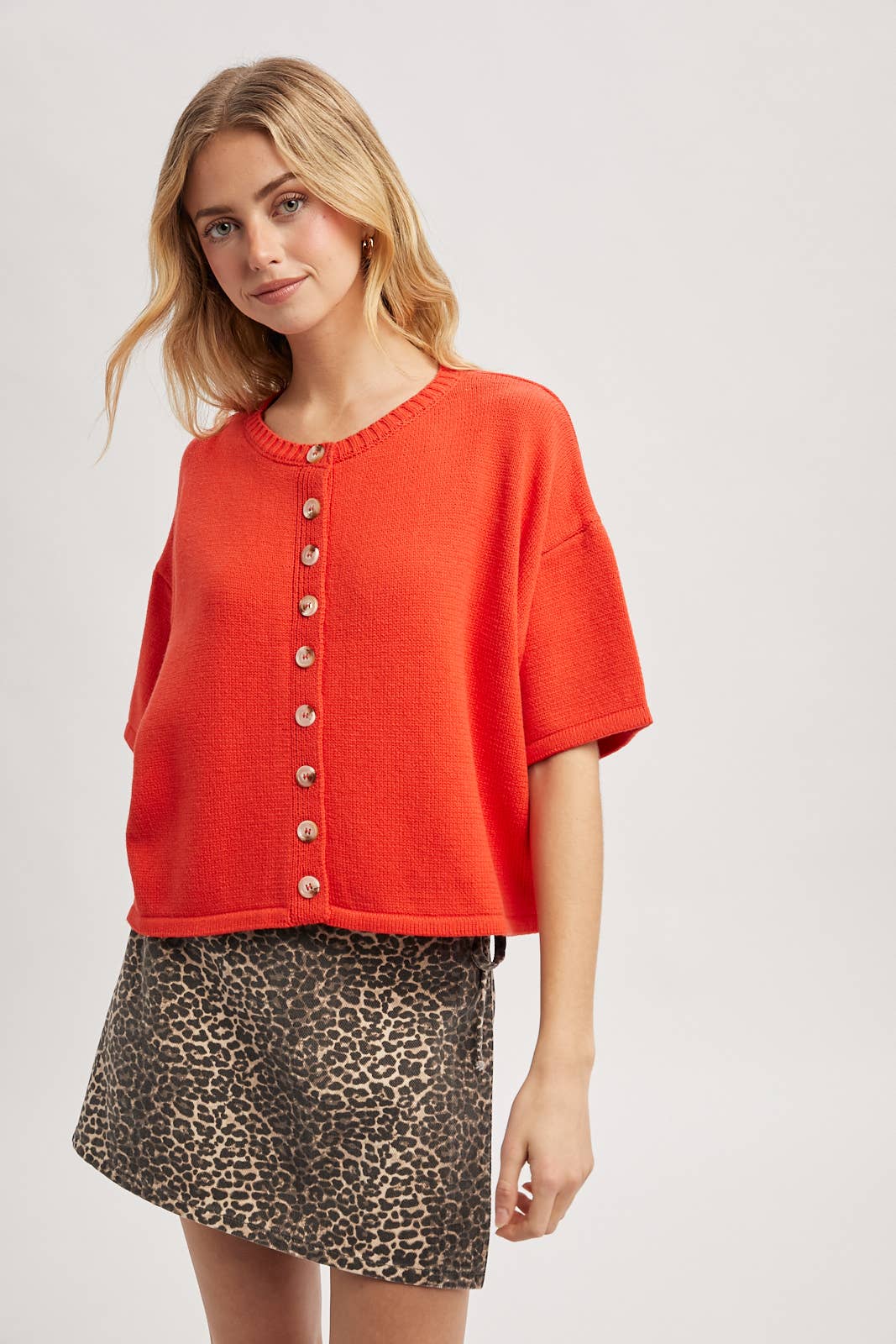 BUTTON-UP SWEATER KNIT TOP / taupe