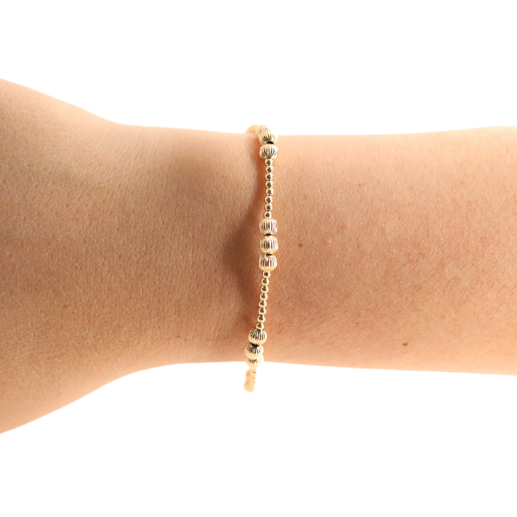 ILY Fluted Bracelet in Gold - S172