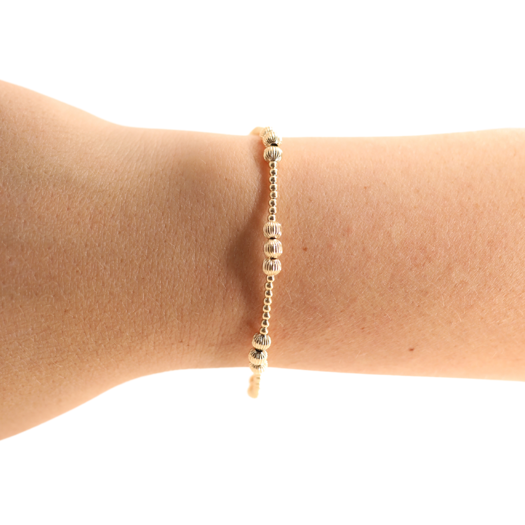 ILY Fluted Bracelet in Gold - S172