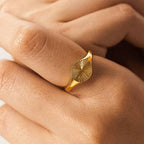 Sunburst Signet Ring: A76