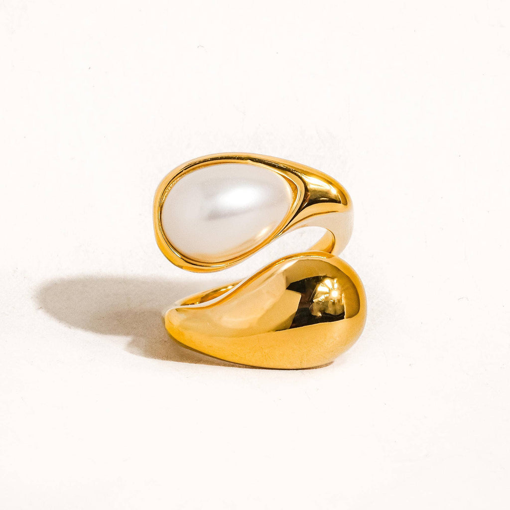 Pearl Wavy Ring - A52
