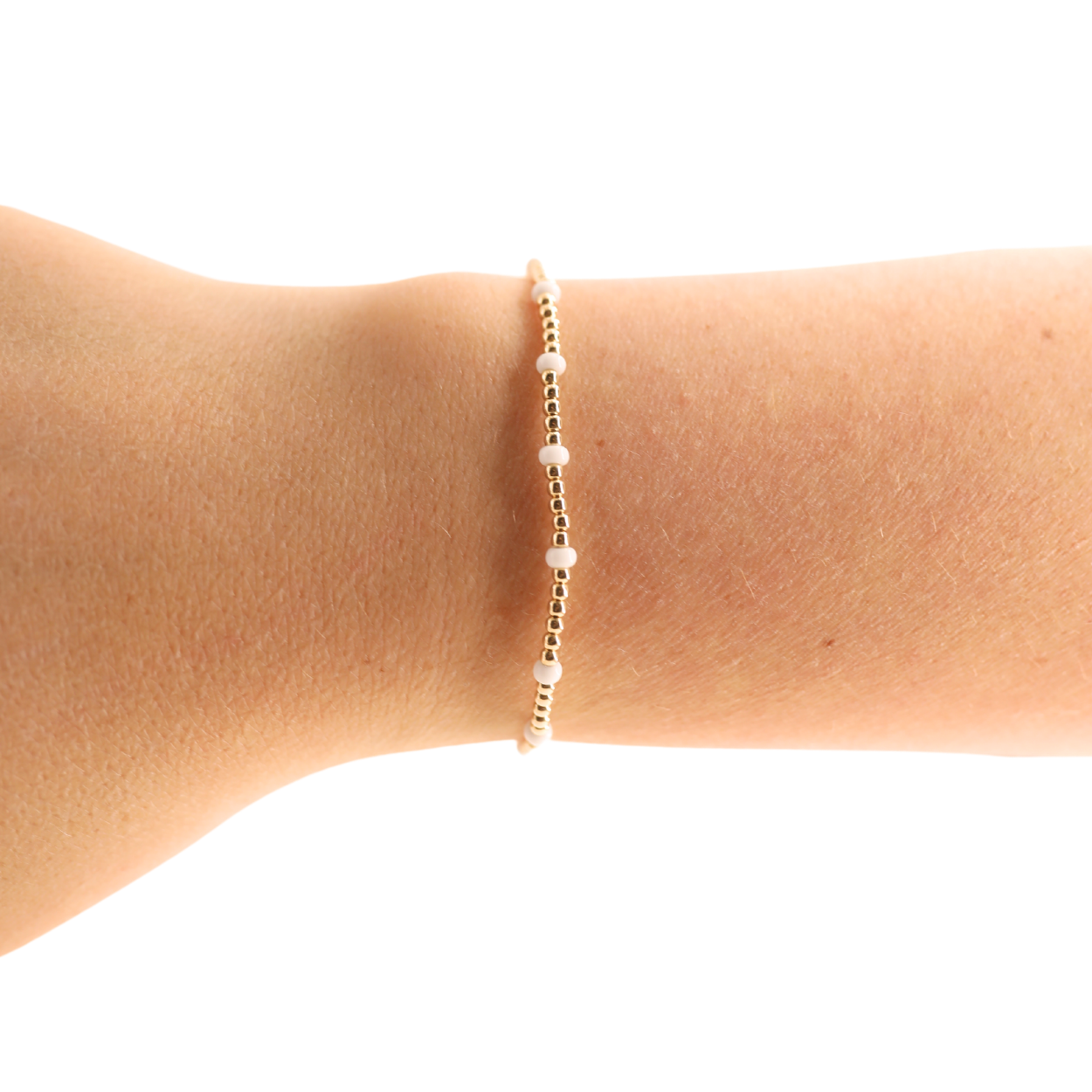 White Dainty Poppi Bracelet - S103
