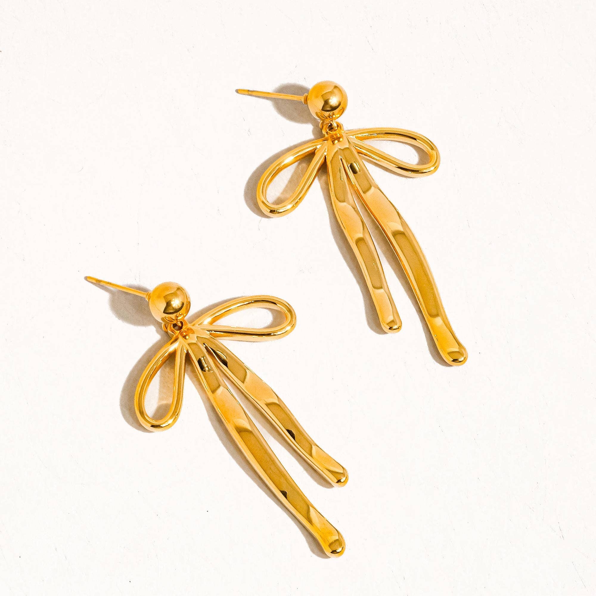 Bow Dangle Earring - E37