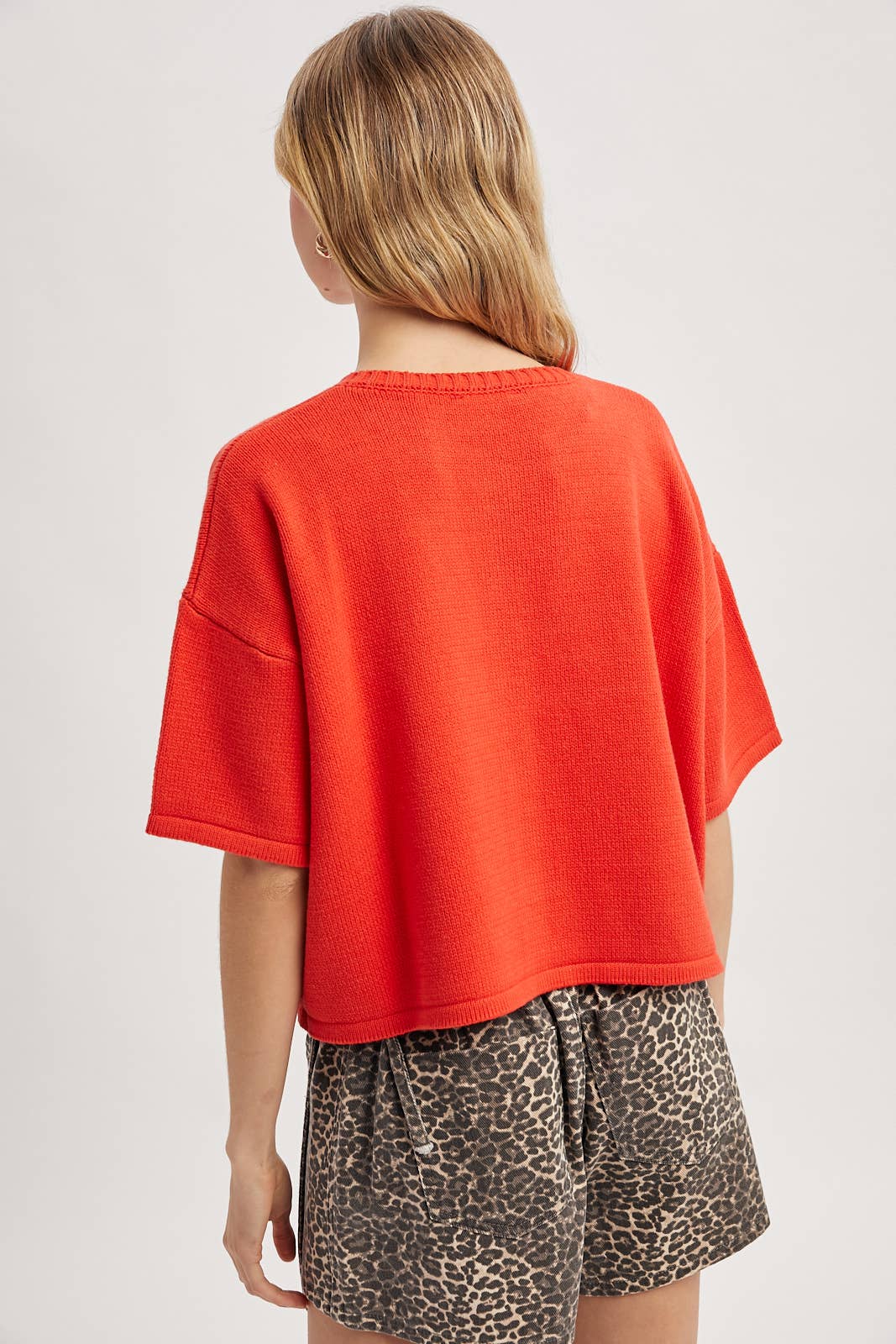 BUTTON-UP SWEATER KNIT TOP / taupe