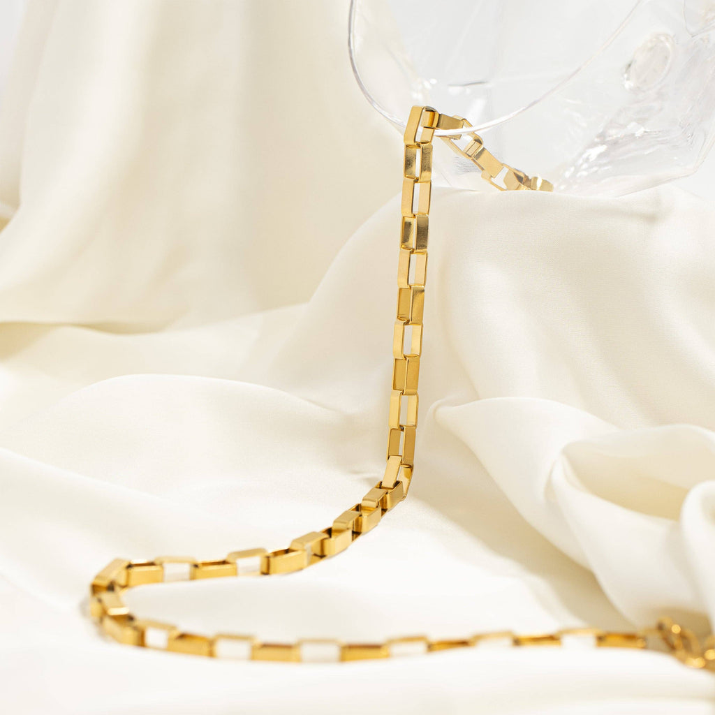 Golden Pulse Necklace - N38