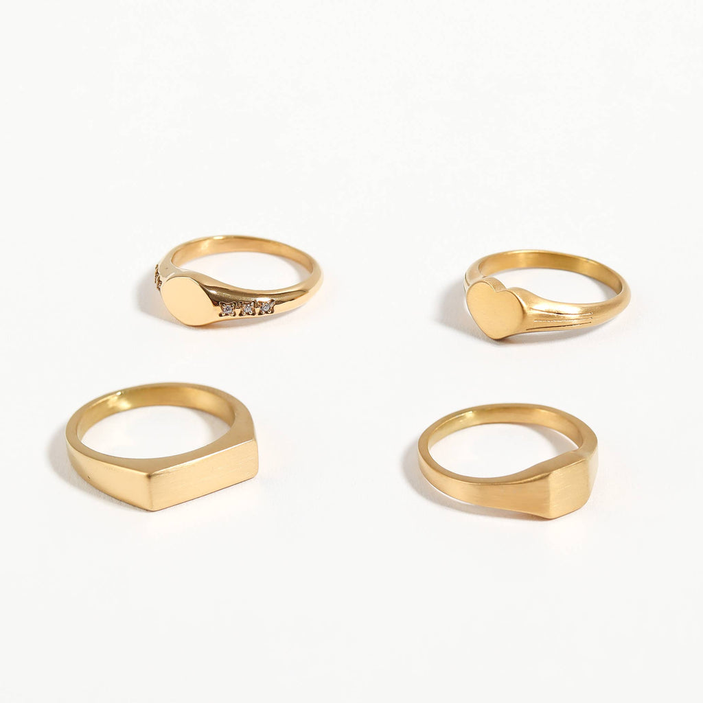 Southern Charm Round Signet Ring: A112