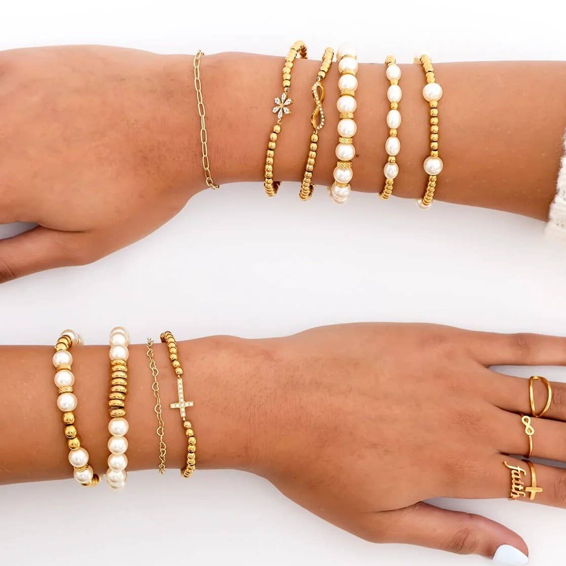 Kiska Glass Pearl Stretch Bracelet: S157