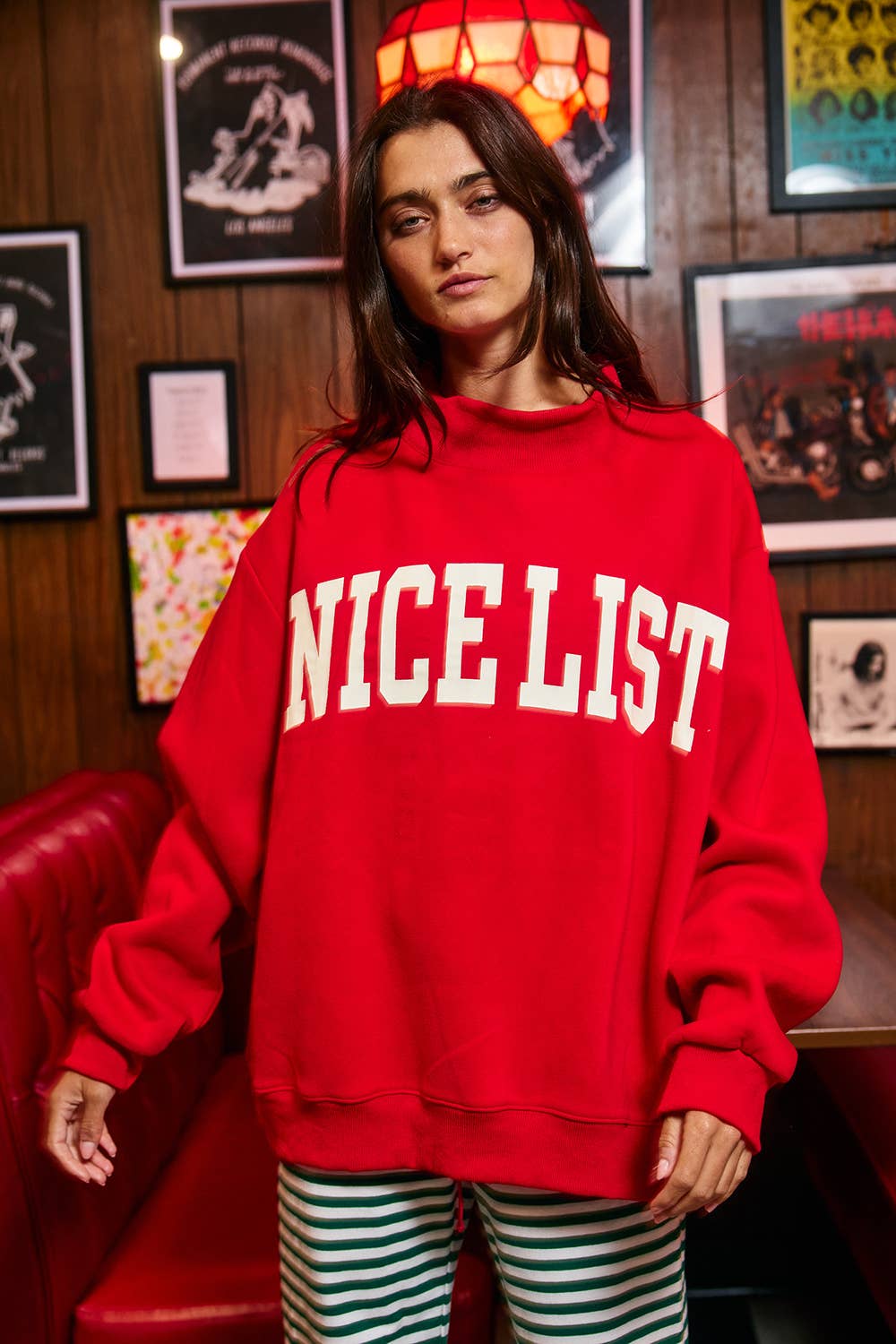 NICELIST | Reversible Slogan Mockneck Pullover: Red