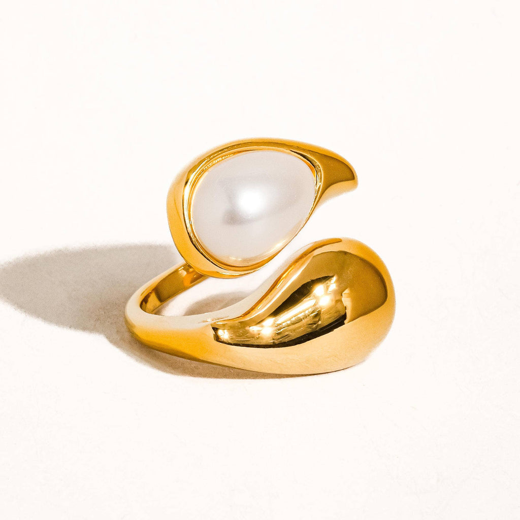 Pearl Wavy Ring - A52