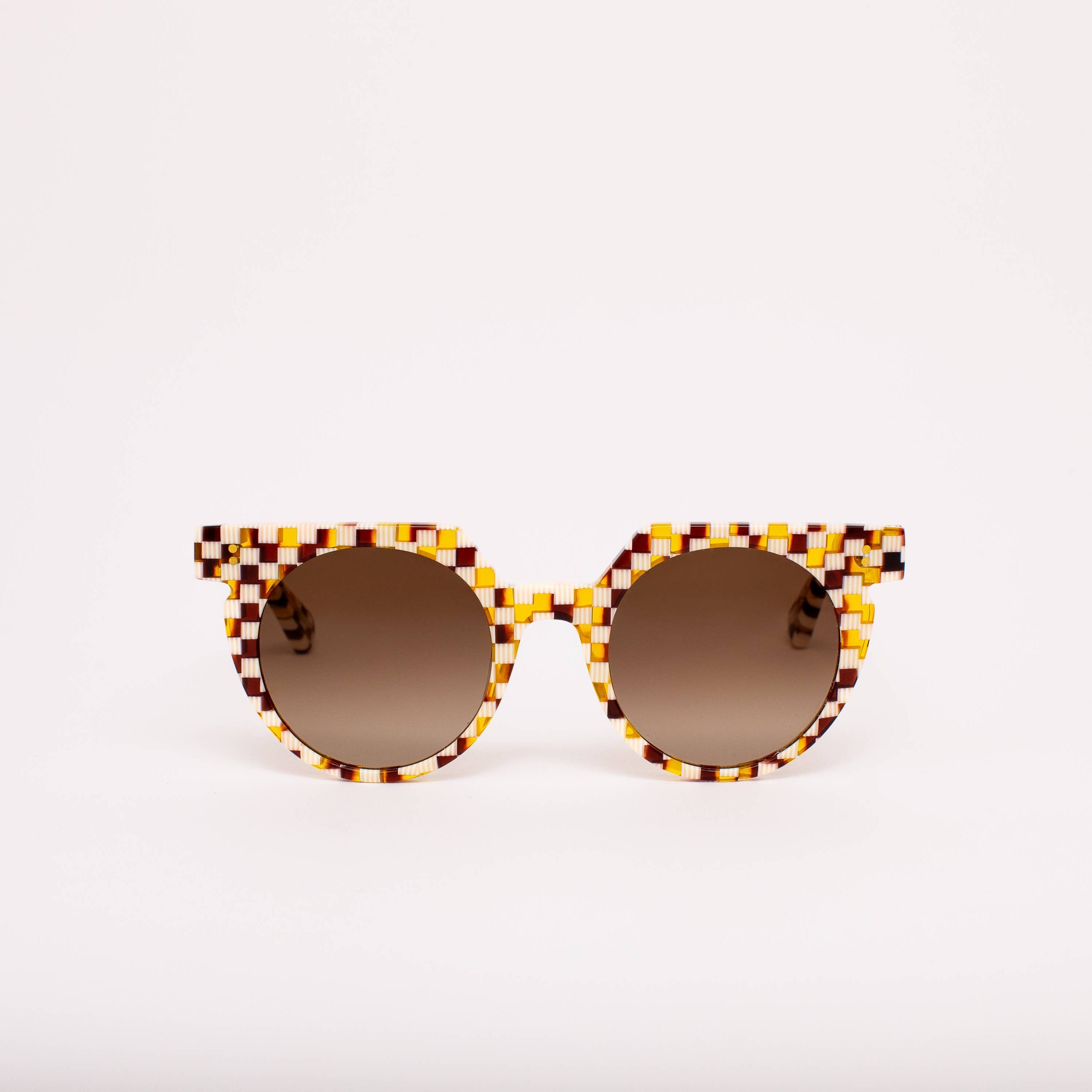 SARDINE - Aster - Toasted Moxie Round Checkered Sunglasses