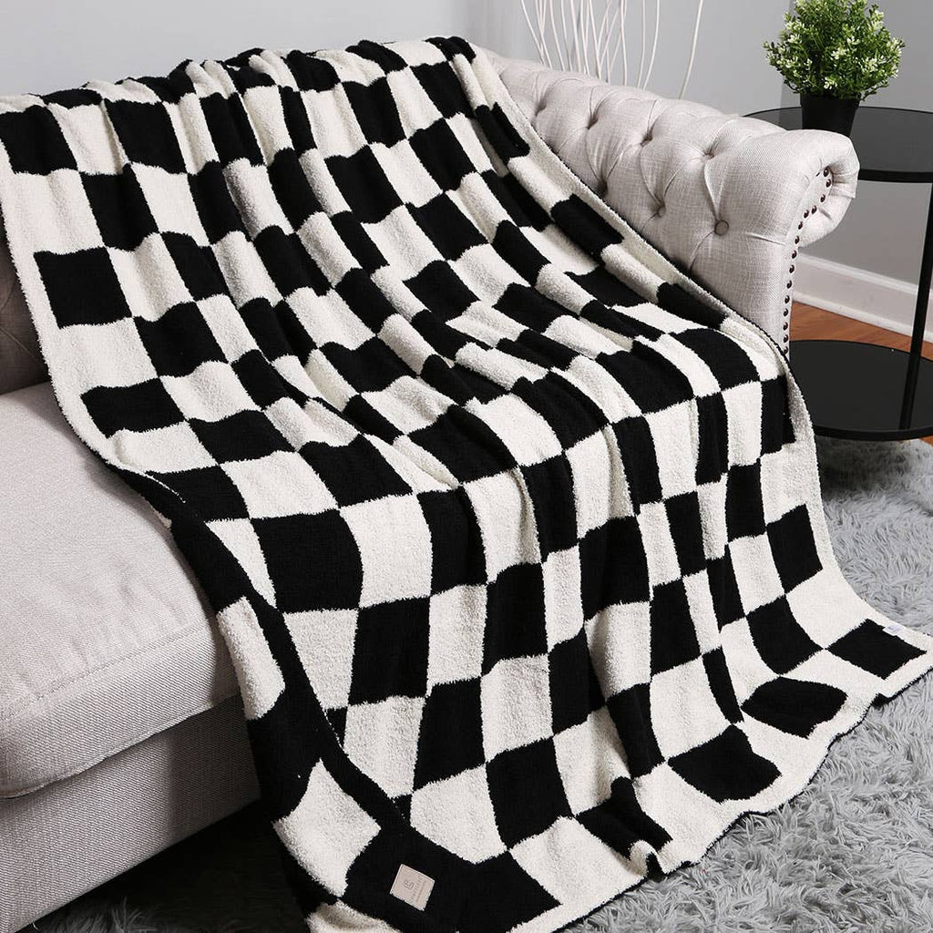 Checkerboard Patterned Throw Blanket: FC5