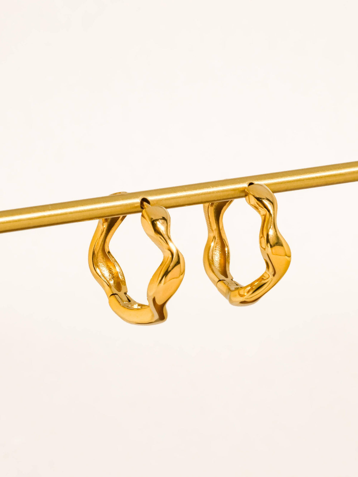 Golden Everyday Hoop Earrings - E100