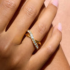 Wave Crossover Ring: A1s7